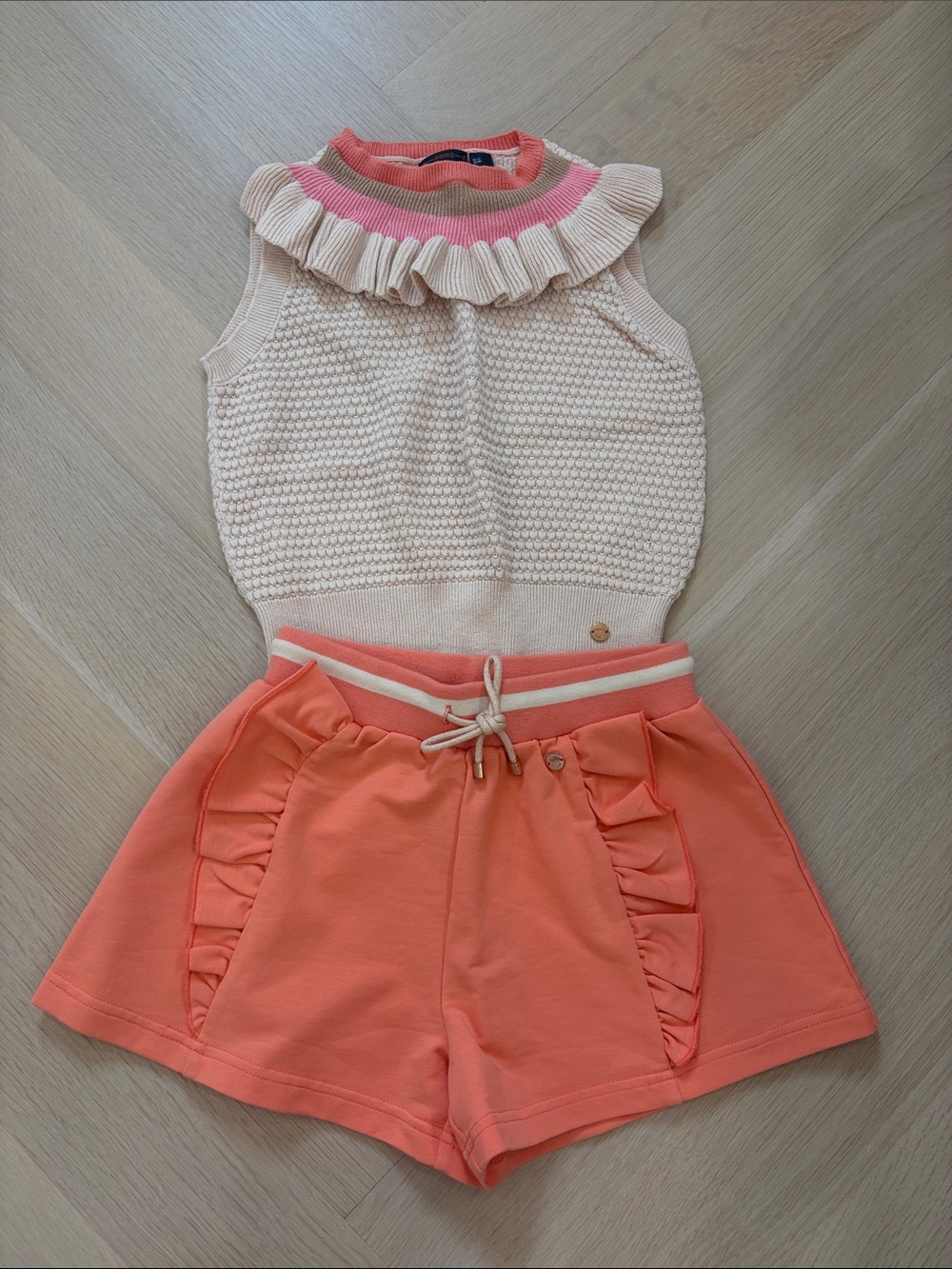 Nono Kids Girls Adorable Matching Coral Ruffle Set size 7-8